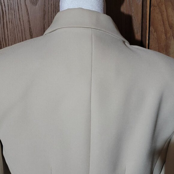Petite Sophisticate Light Beige Office | Dinner Blazer w/Buttons - Size 2 - Picture 9 of 13